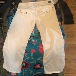 Paige Vintage White Jeans Size 31 For the Summer Always Classic Look